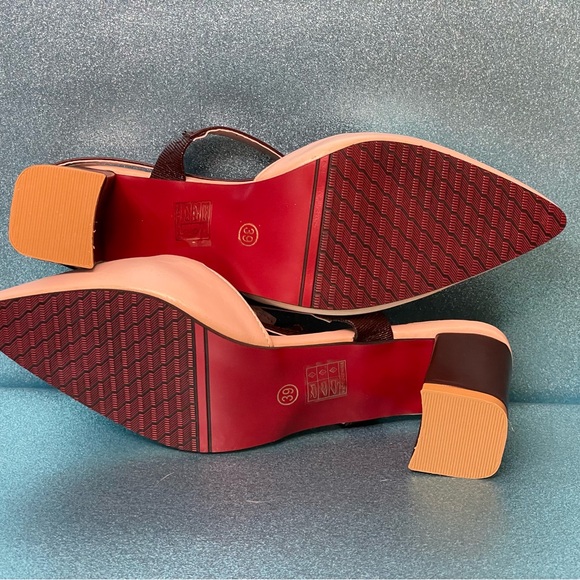 NWOT Cream & Brown Heels. Pointed Toe and Open Back. BEAUTIFUL & ELEGANT! - Picture 5 of 6